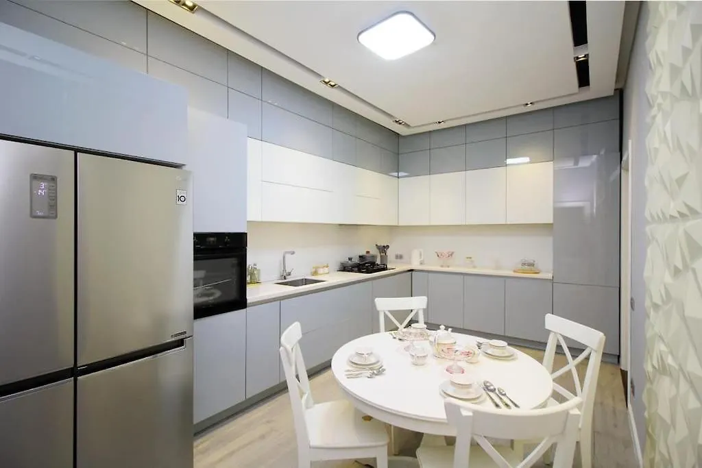 Apartment Семейный Апартамент Almaty